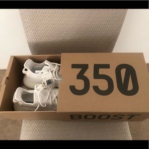 Yeezy Boost 350 v2 Triple White - tags on in box